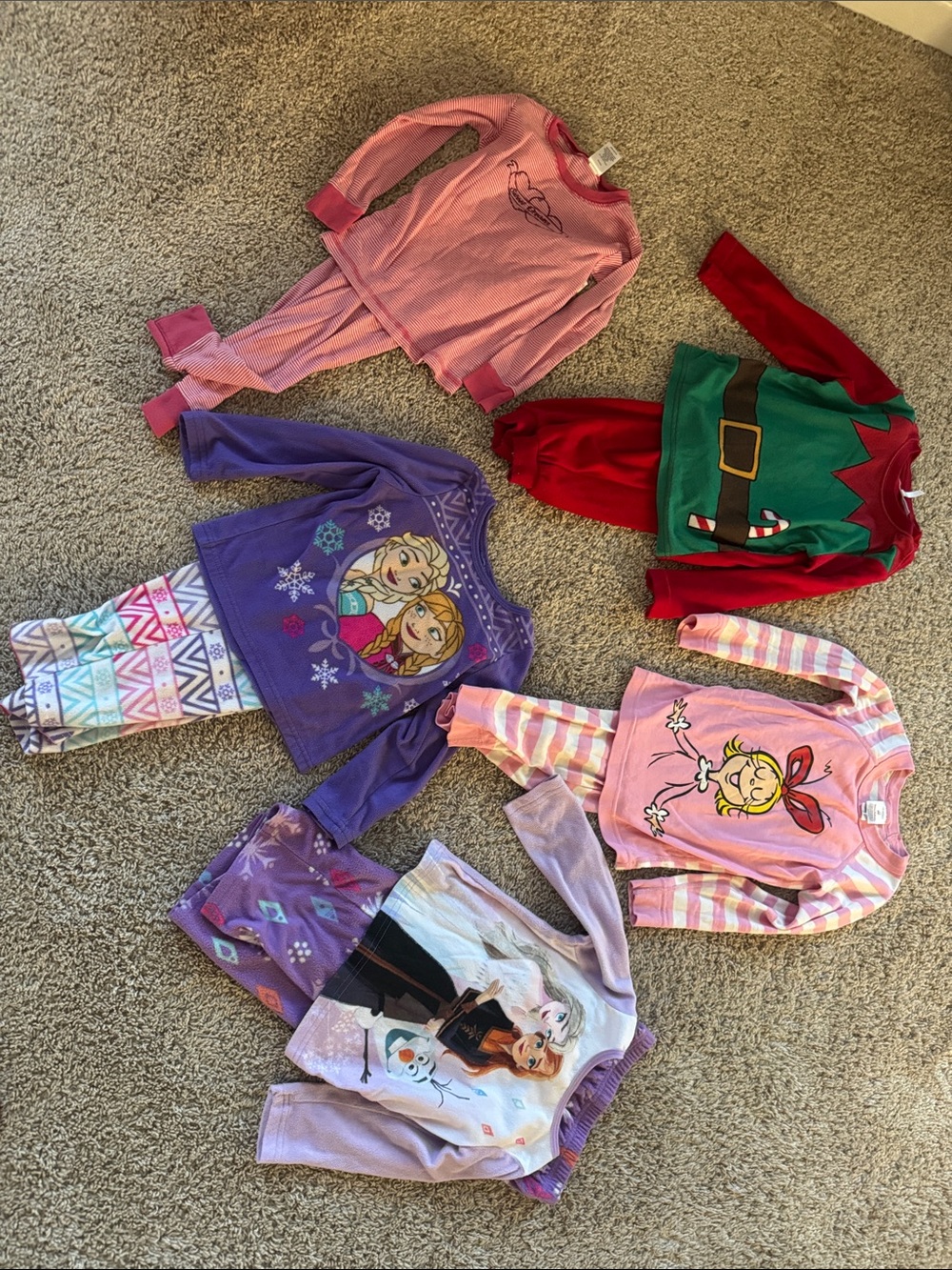 Bundle 4T winter PJs